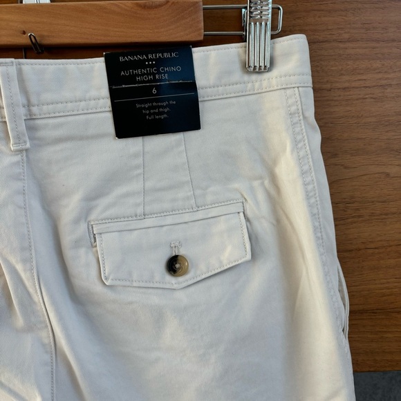 NWT Banana Republic high rise authentic chino, Size 6 - Picture 9 of 13